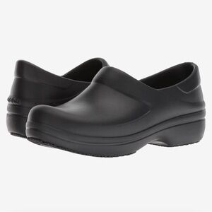 Crocs black Neria pro ll clogs slip resistant‎ size 11